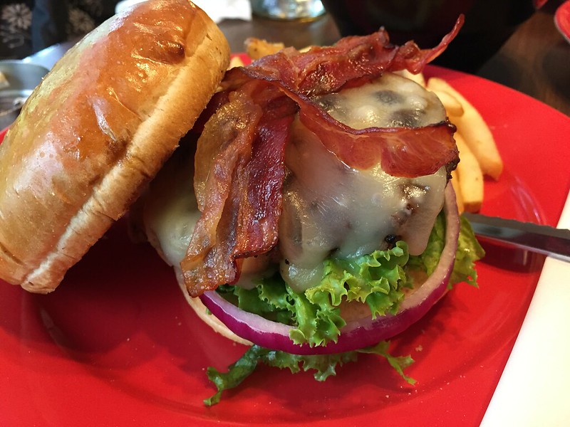 Burger with bacon
